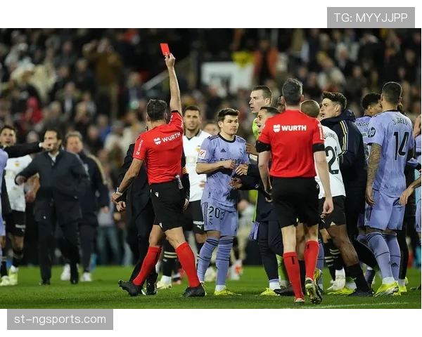 瓦伦西亚传统豪门地位下滑，竞争力减弱引发关注