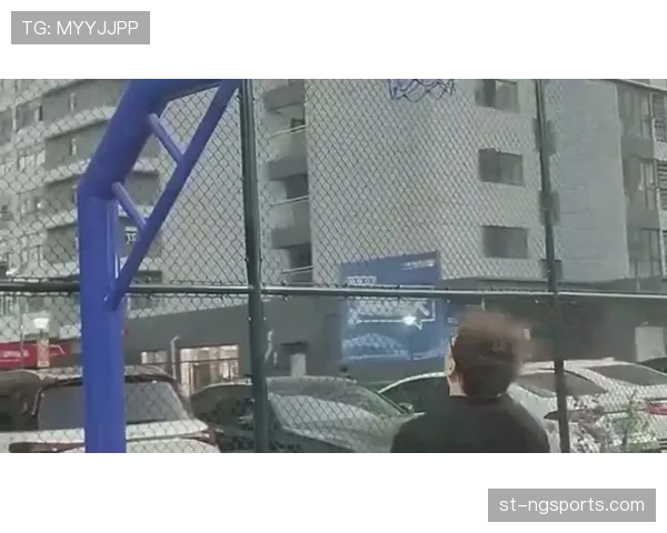 篮球比赛中球卡在篮筐上怎么办？详细解读处理规则